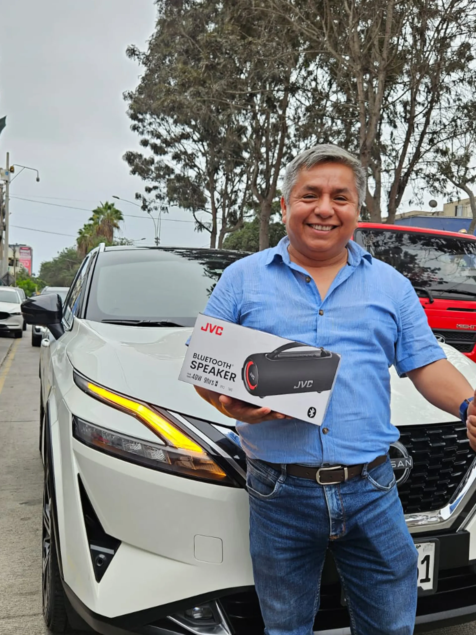 Taller de láminas de seguridad vehiculares en Lima