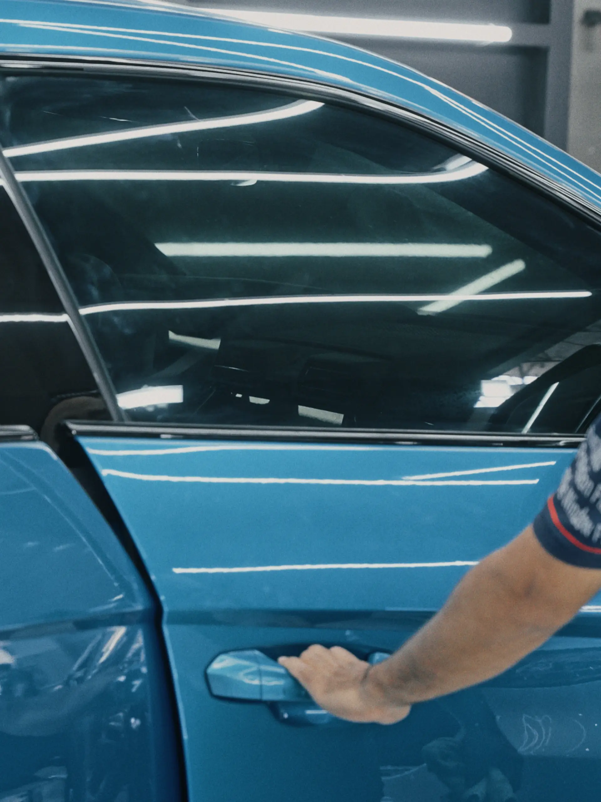 Diferentes porcentajes de lunas polarizadas permitidas y tonos de oscuridad para autos.